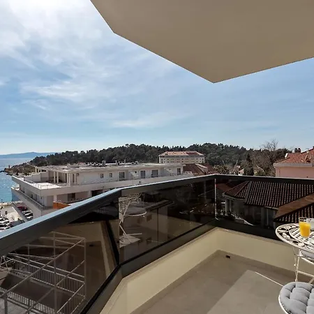 Exclusive Center Apartment Makarska