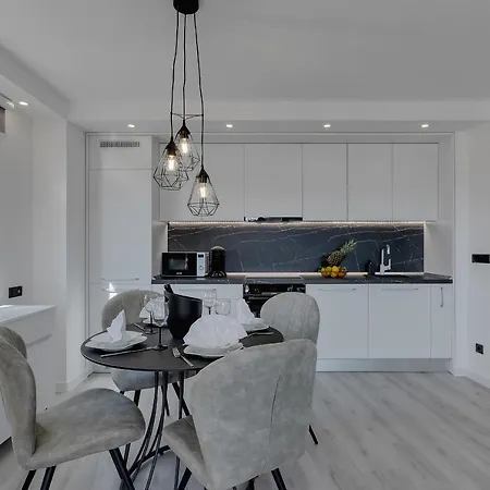 Apartment Exclusive Center