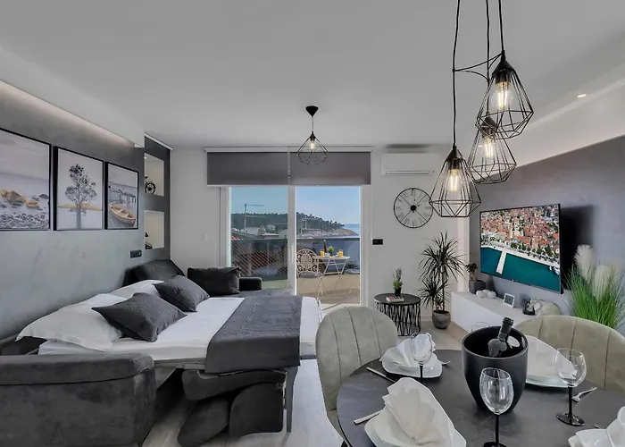 Exclusive Center * Makarska