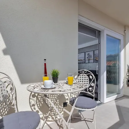 Apartment Exclusive Center *