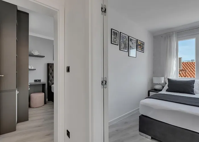 Exclusive Center Makarska