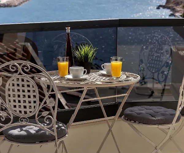 Exclusive Center מאקרסקה